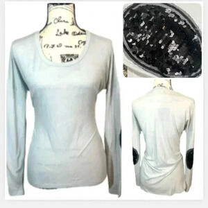 Gianni BINI Long Sleeve top. Light gray black sequin patches stretch size small